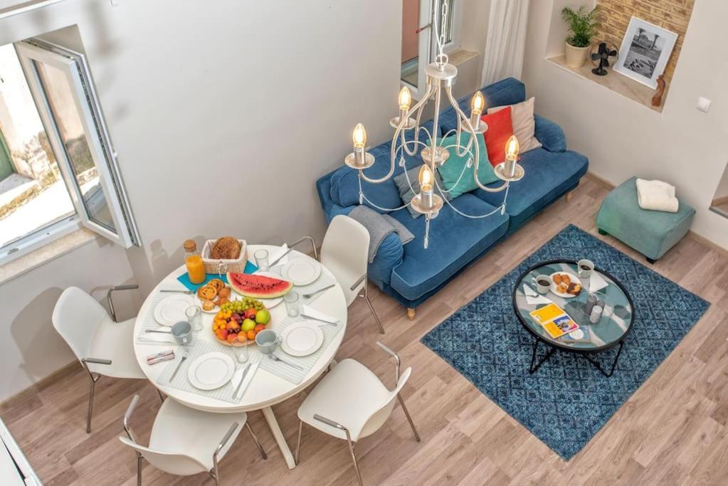Newly Renovated 1730's Venetian Loft Apartament